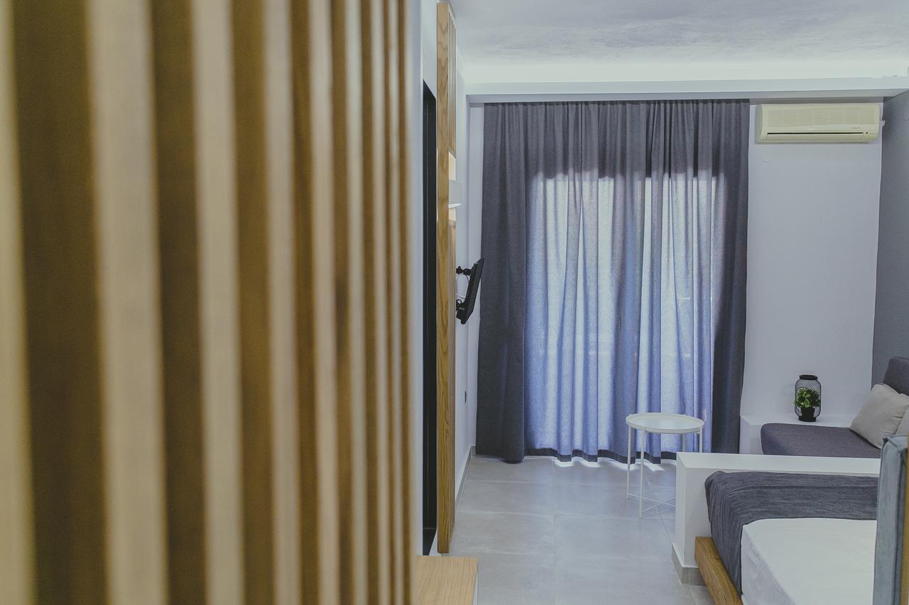 Hotel Papagalos Неос Мармарас Екстериор снимка