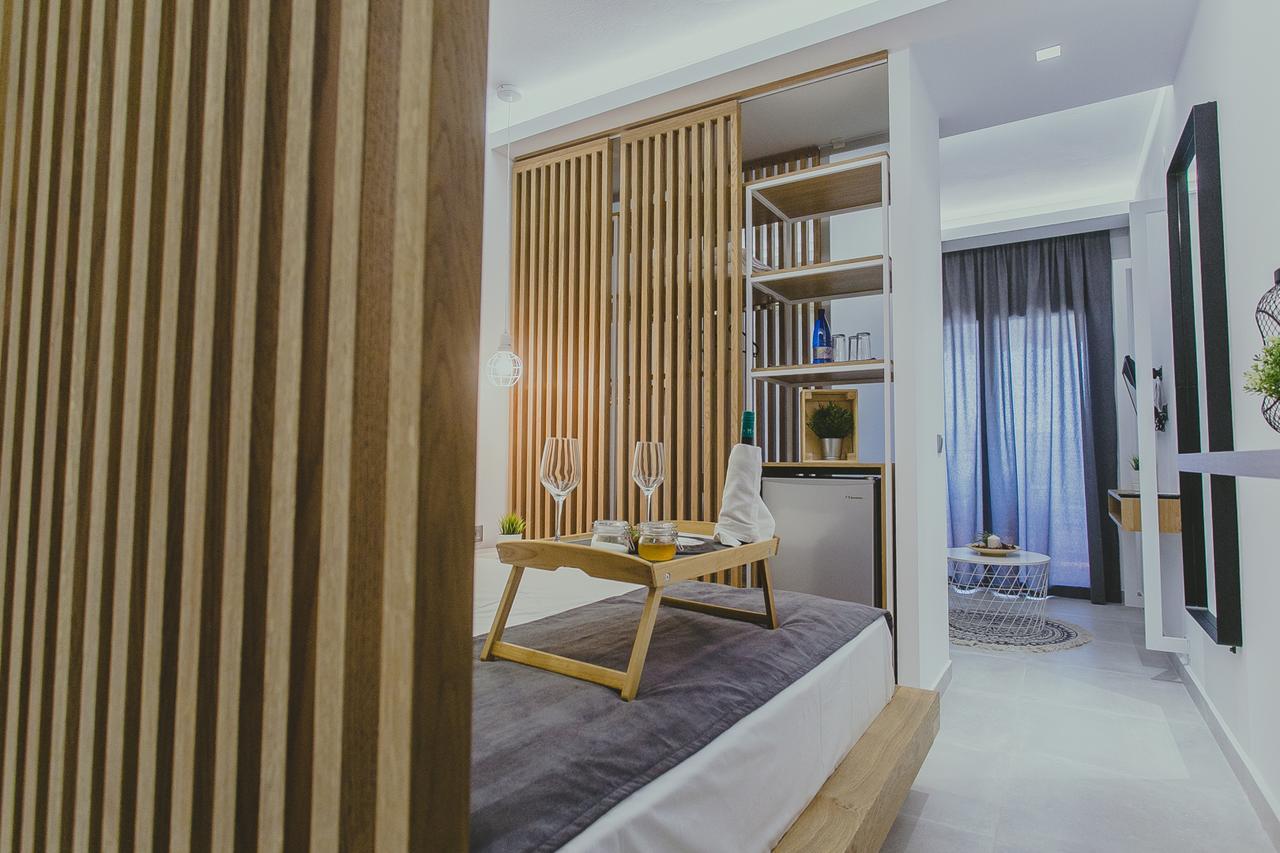Hotel Papagalos Неос Мармарас Екстериор снимка