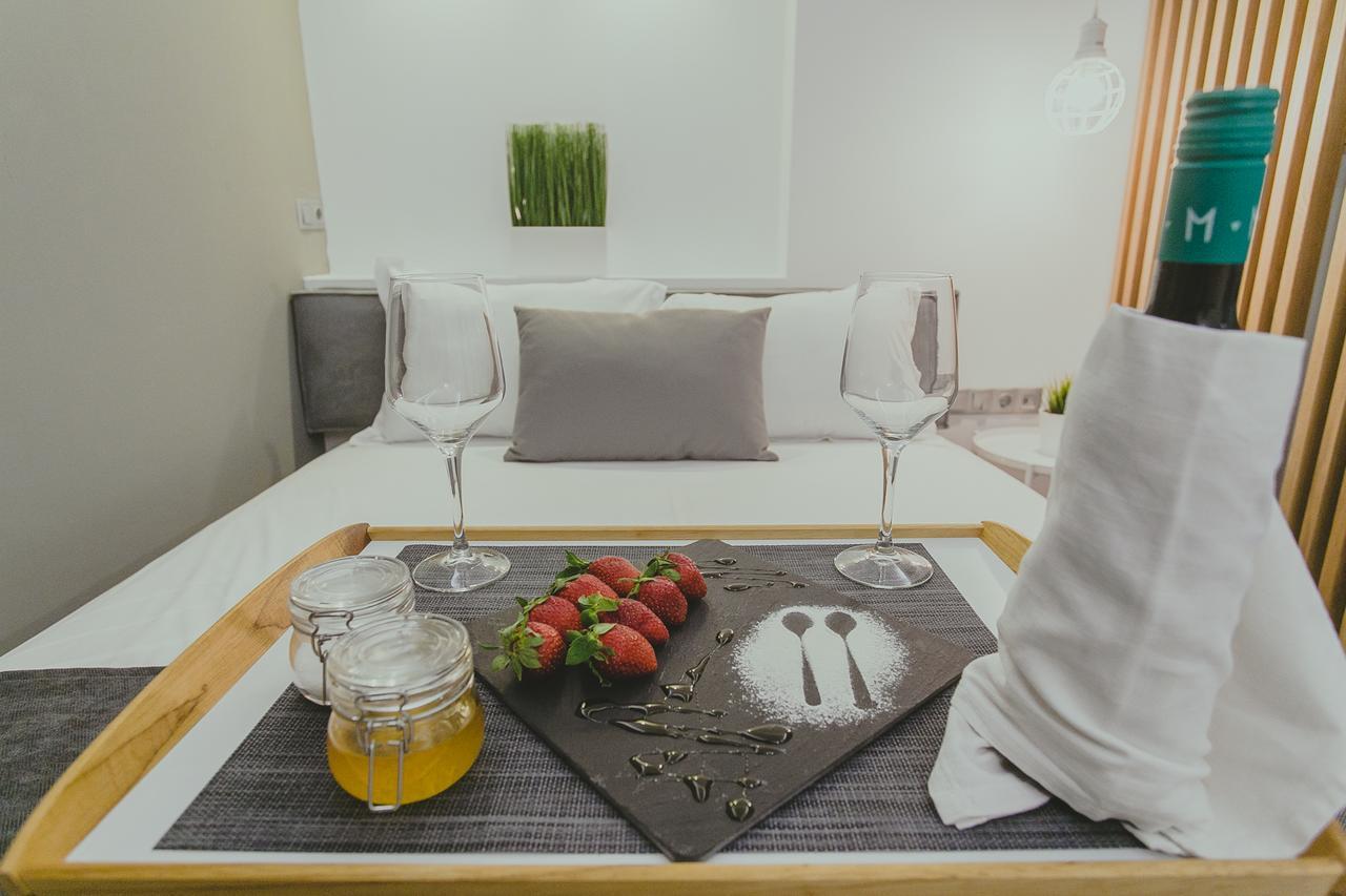 Hotel Papagalos Неос Мармарас Екстериор снимка